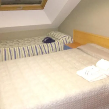 3 Bedrooms At 300 M Away From The With Sea View Shared Pool And Enclosed Garden Камбадос